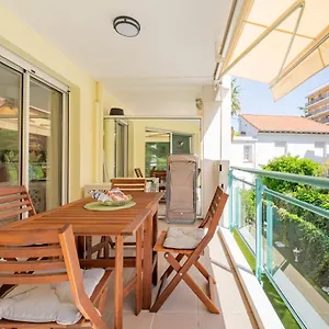 https://nova.fr-provencehotel.com